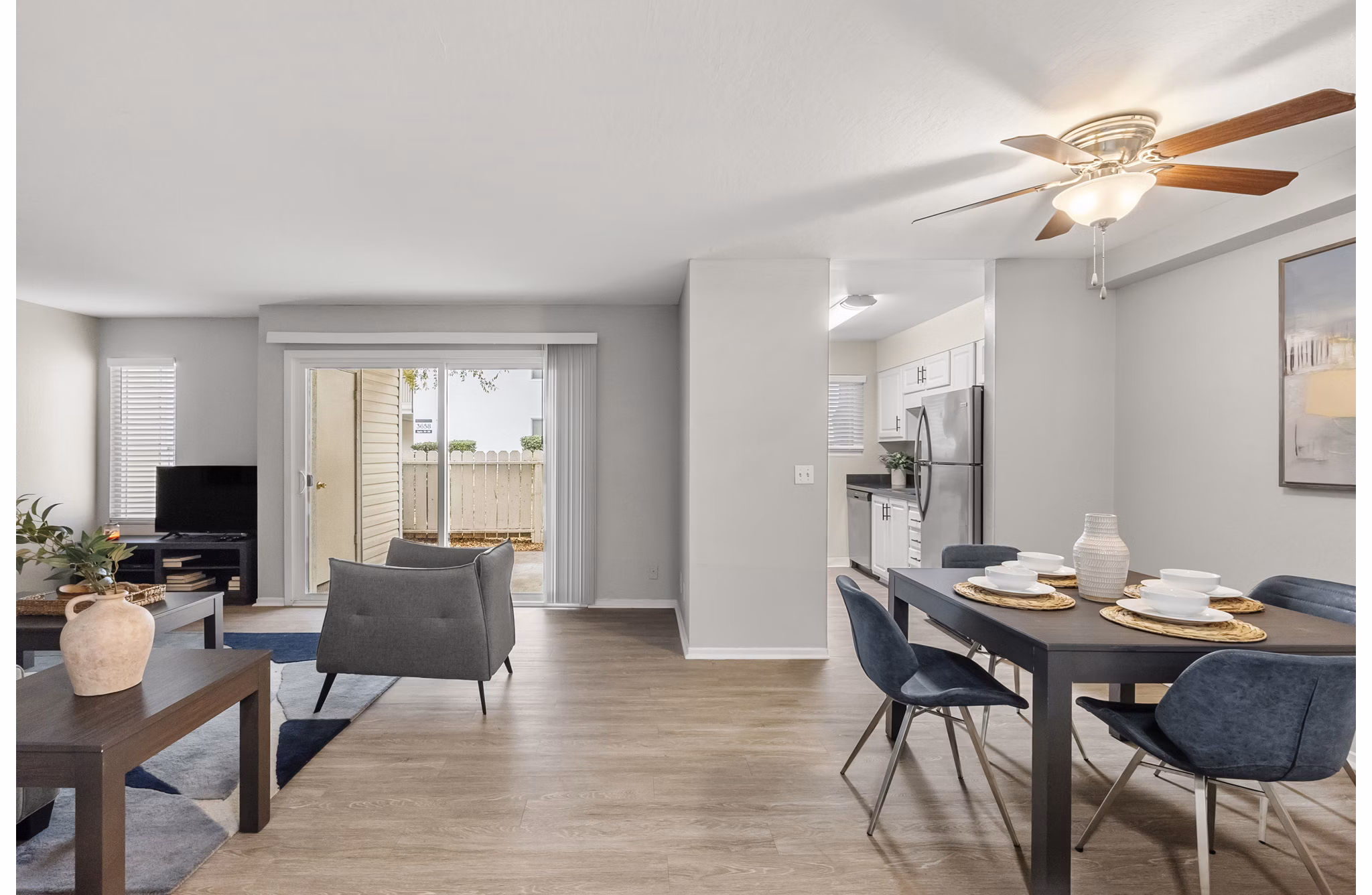 living room at Kensington Apartments