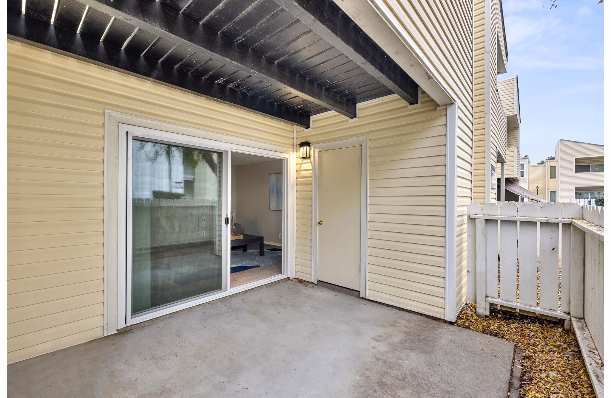 patio at Kensington Apartments