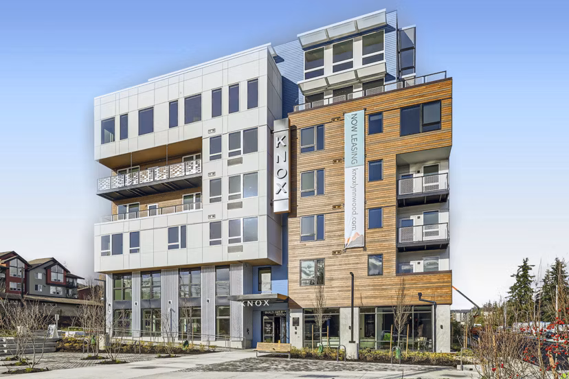 exterior at Knox Apartments 