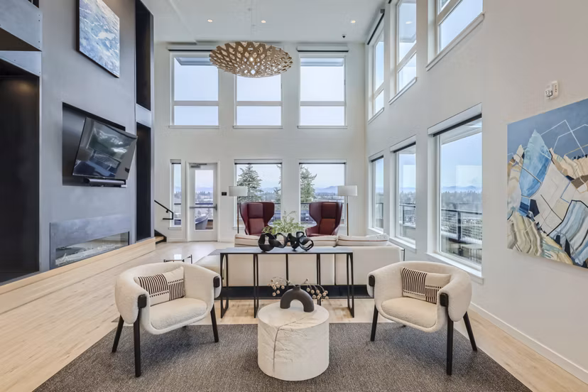 clubhouse at Knox Apartments 