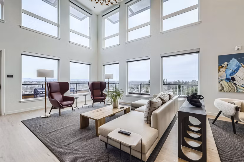 clubhouse at Knox Apartments 