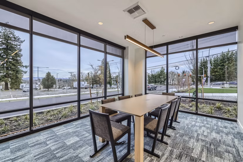 clubhouse at Knox Apartments 