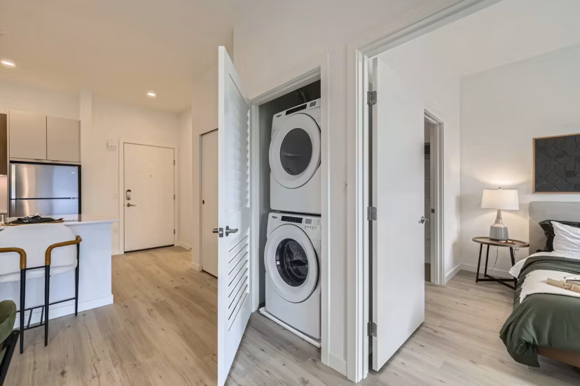 laundry facility at Knox Apartments 