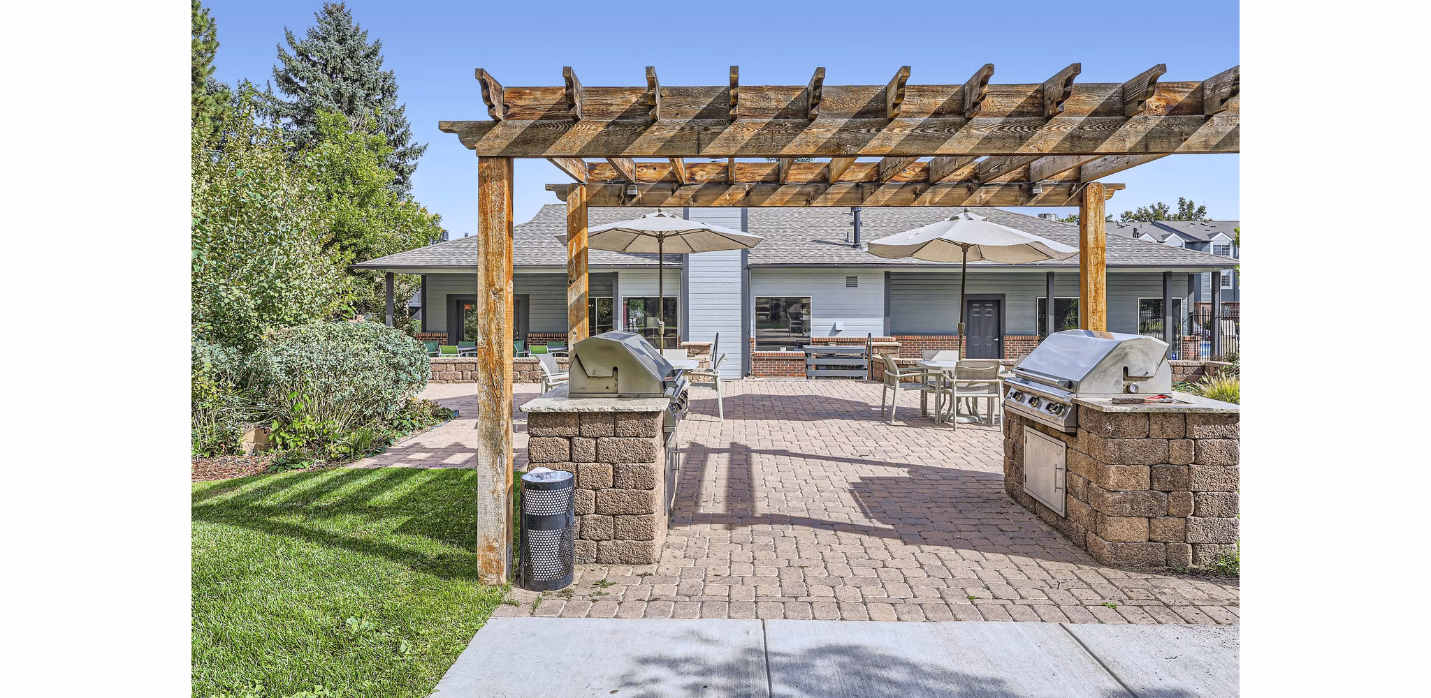 grill area at Edge DTC Apartments