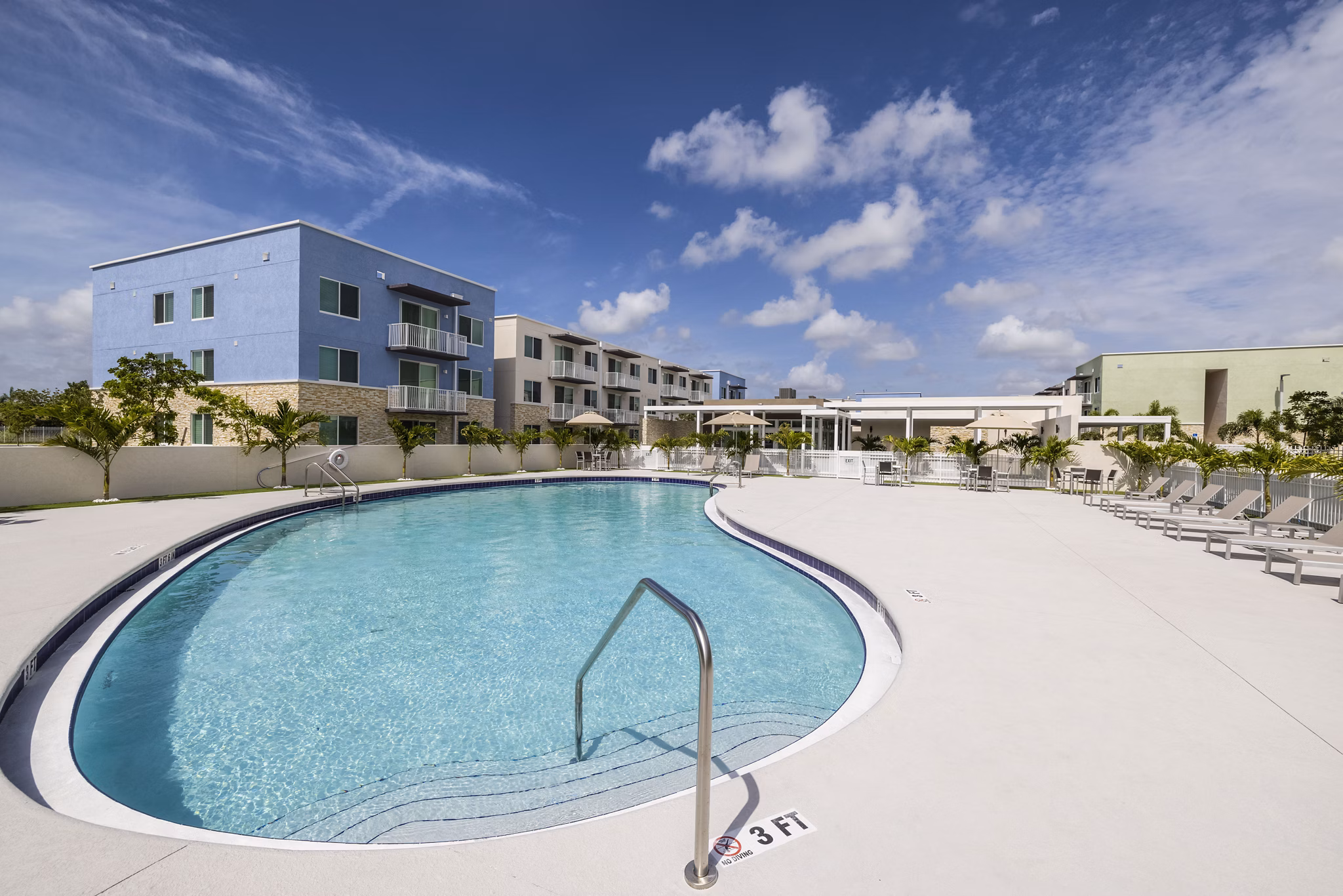 pool at Amelia Apartments