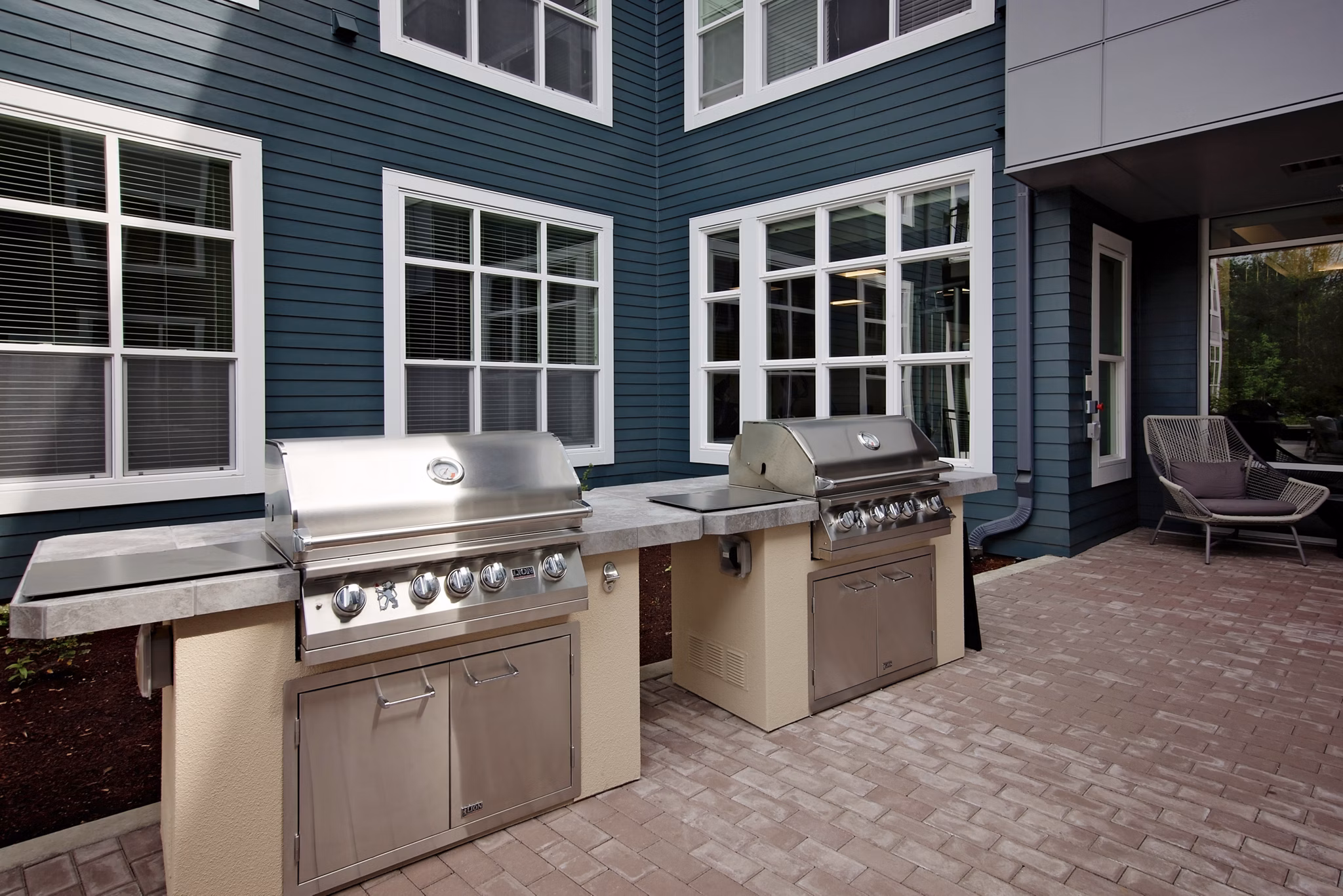 grill area/patio at Attwell off Main Apartments
