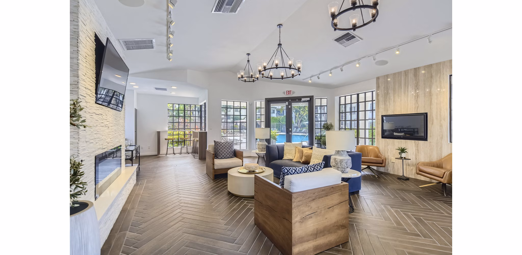 clubhouse at Cascades at the Hammocks Apartments