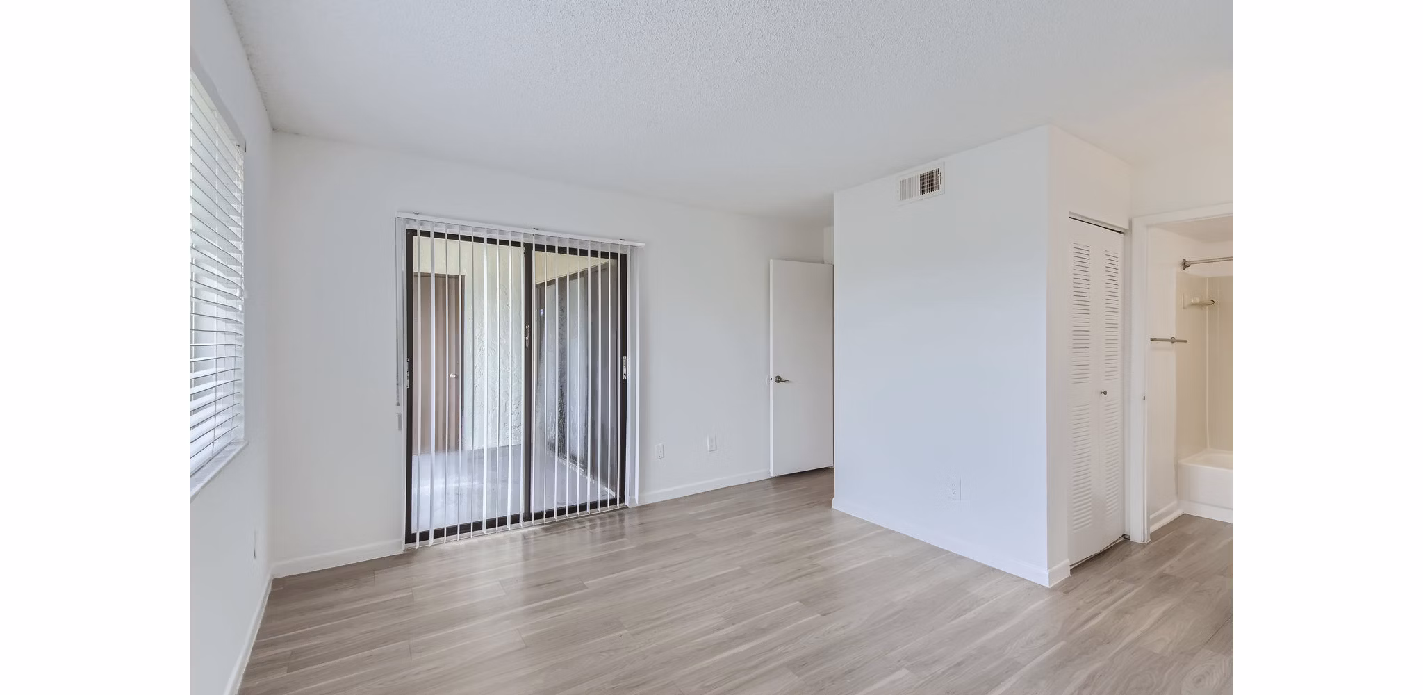 living room at Cascades at the Hammocks Apartments
