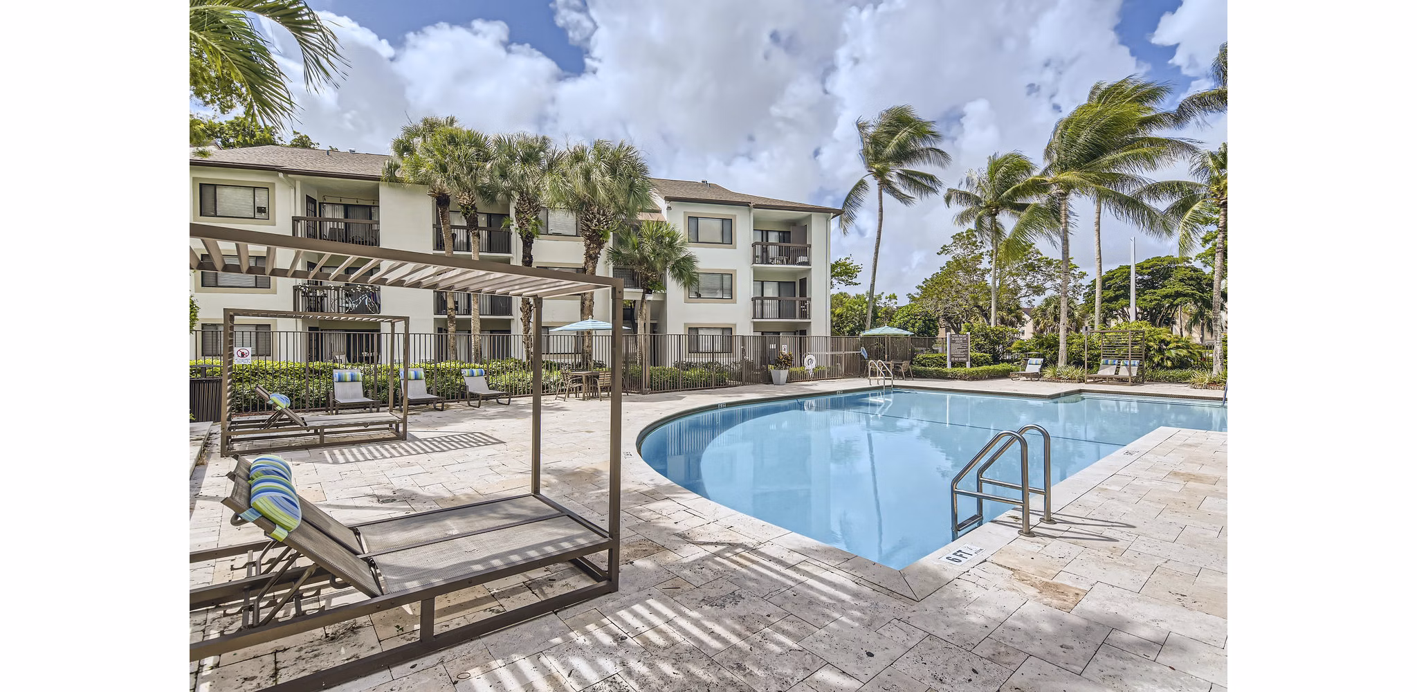pool at Cascades at the Hammocks Apartments