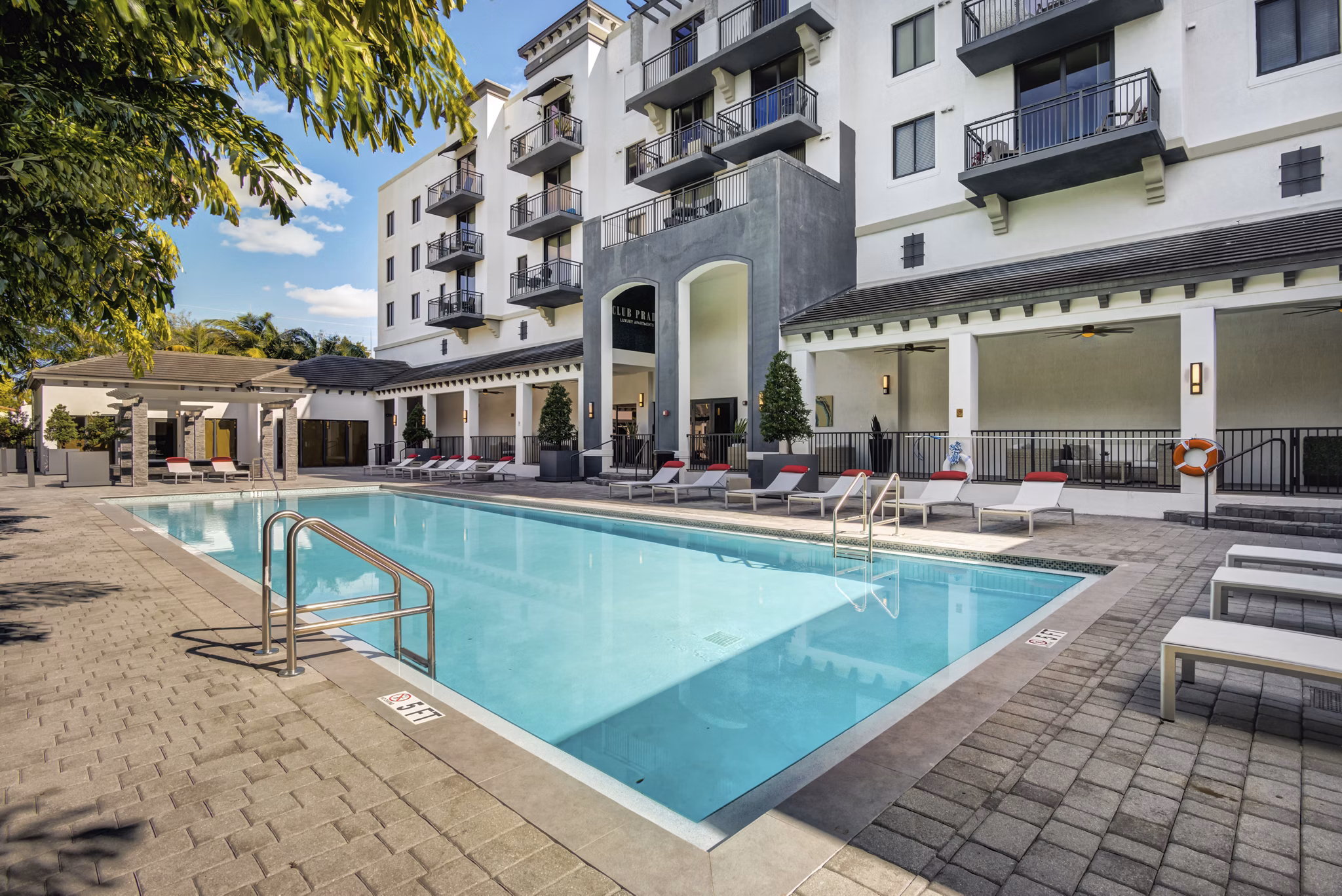 pool at Club Prado Apartments