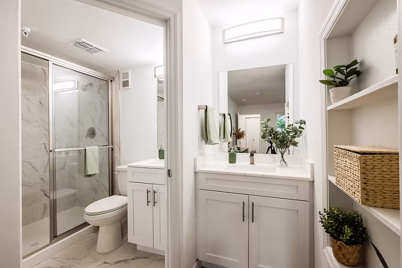 bathroom at Emerald Grove Apartments