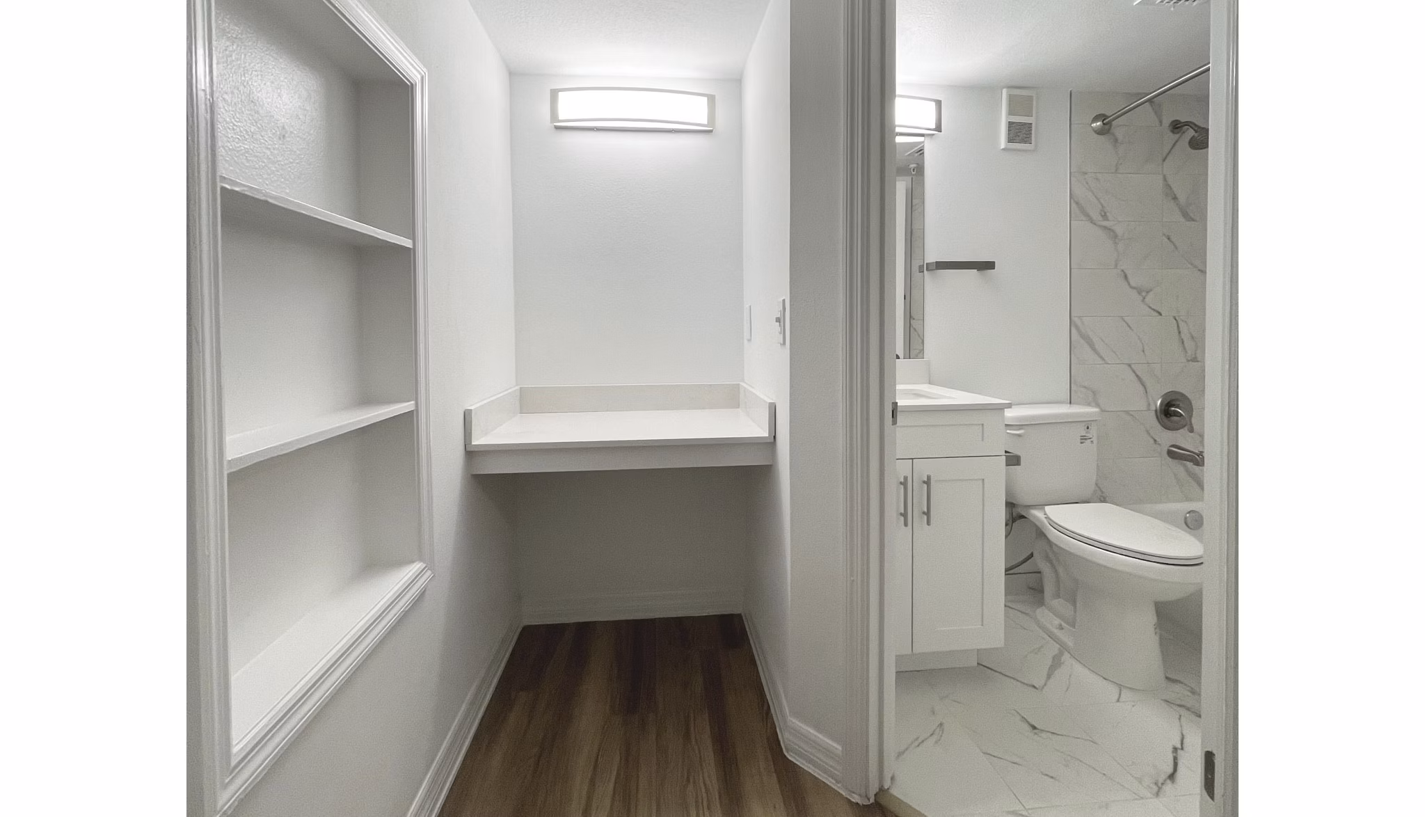 bathroom at Emerald Grove Apartments
