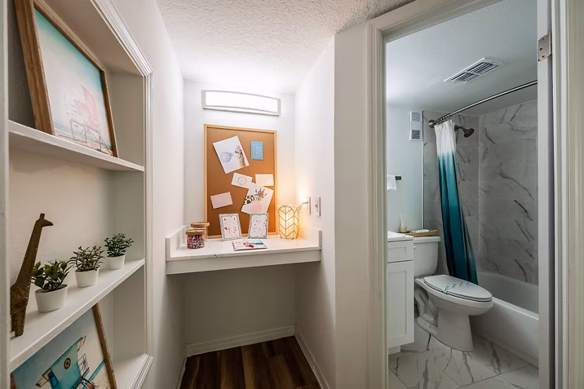 bathroom at Emerald Grove Apartments