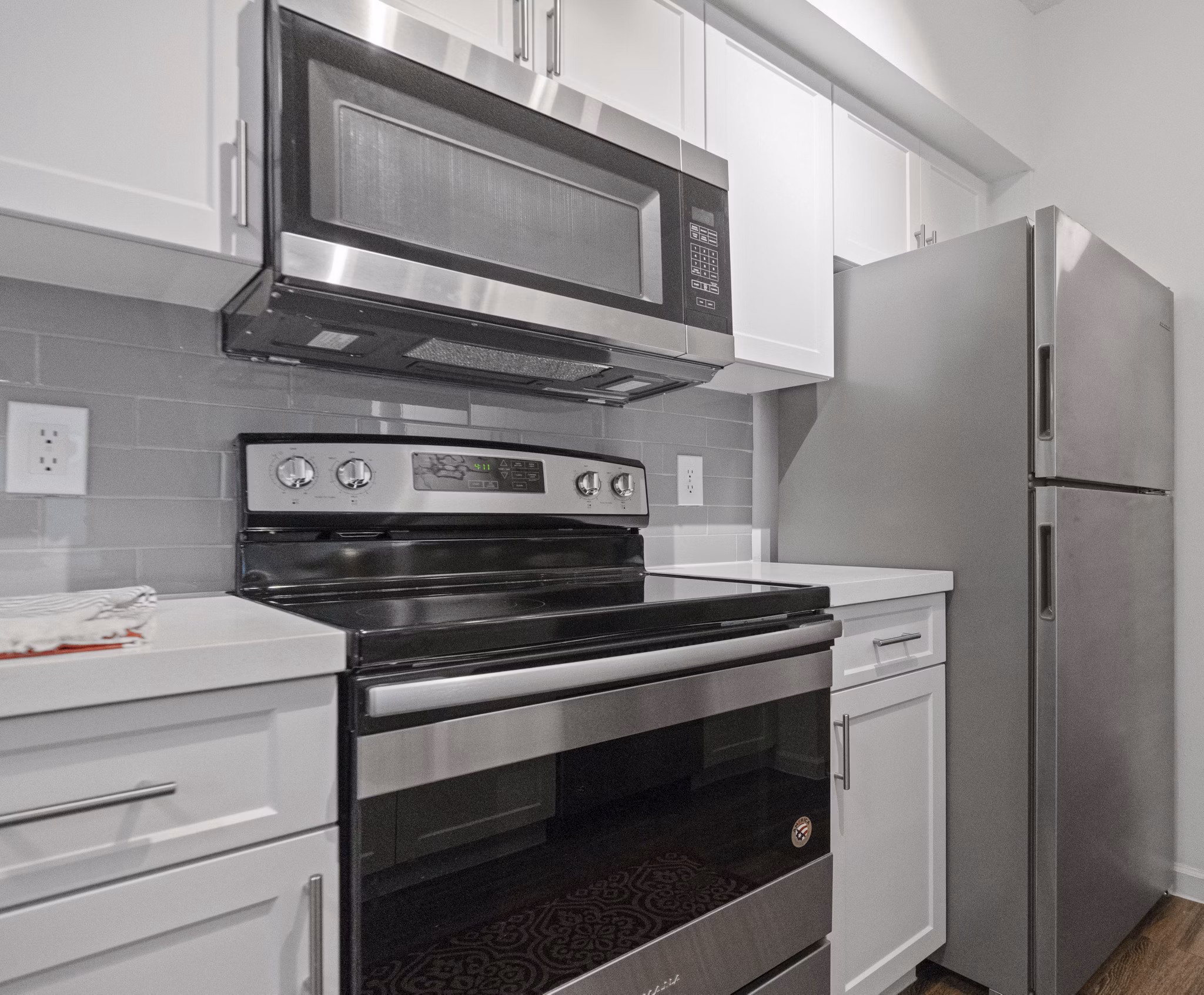 kitchen at Emerald Grove Apartments