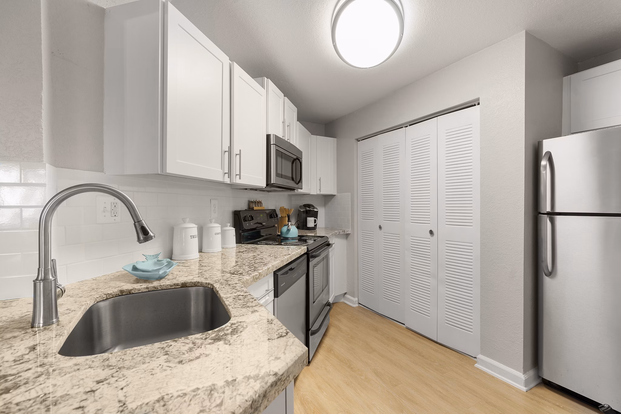 kitchen at Emerald Palms Apartments