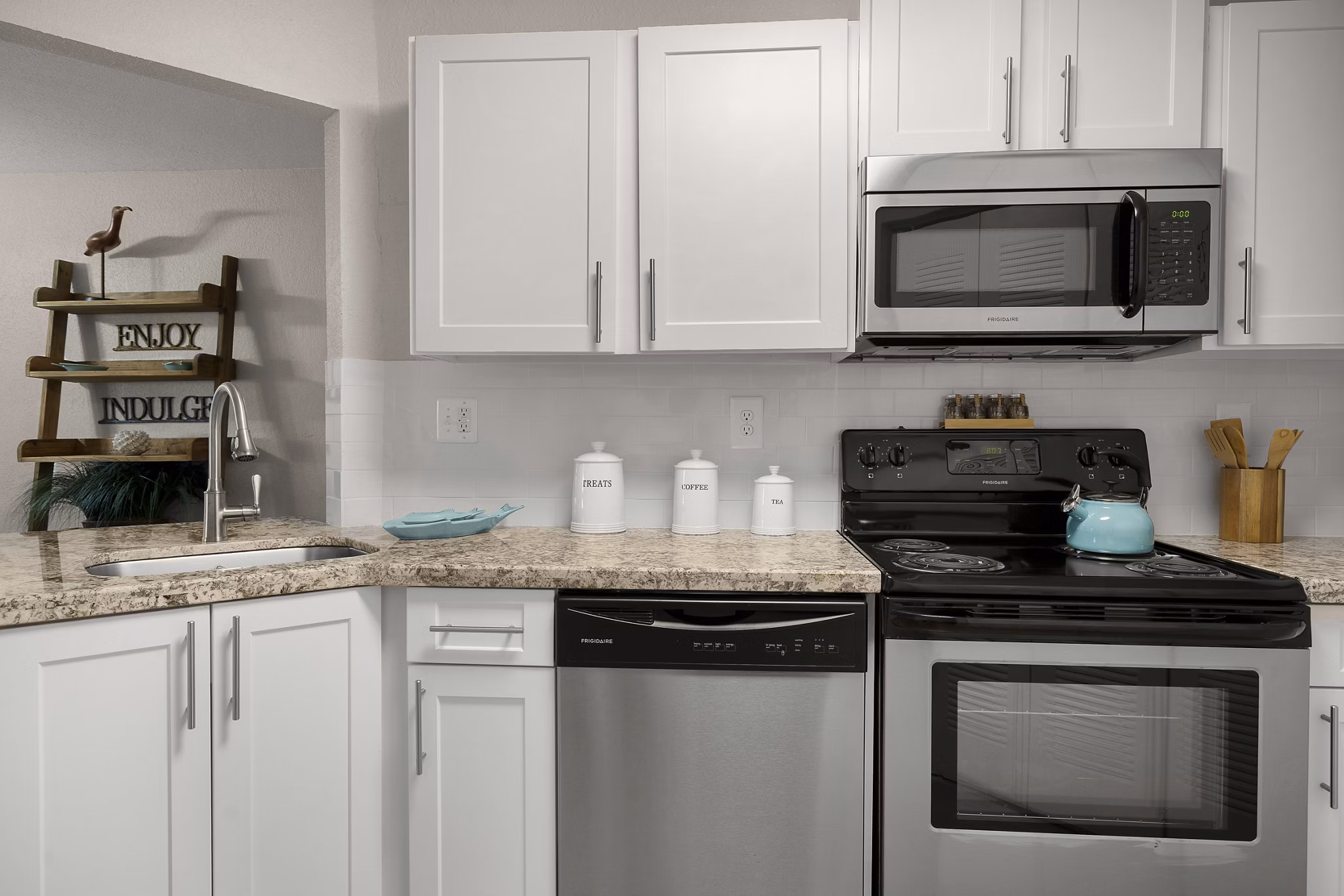 kitchen at Emerald Palms Apartments