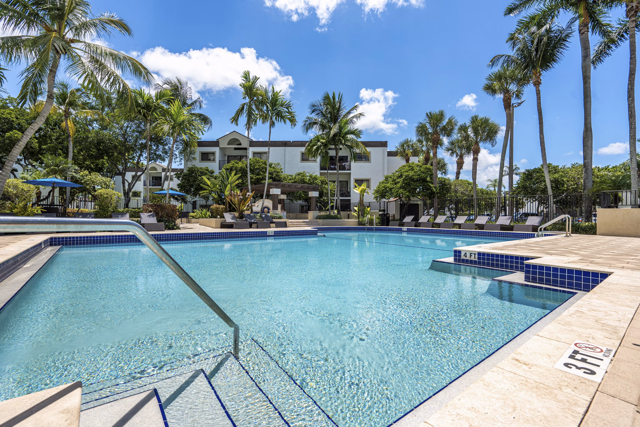 pool at Emerald Palms Apartments