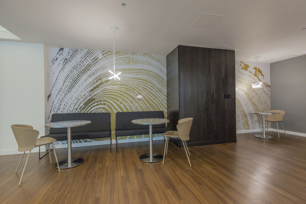 Lobby at The Linden (2 of 3)
