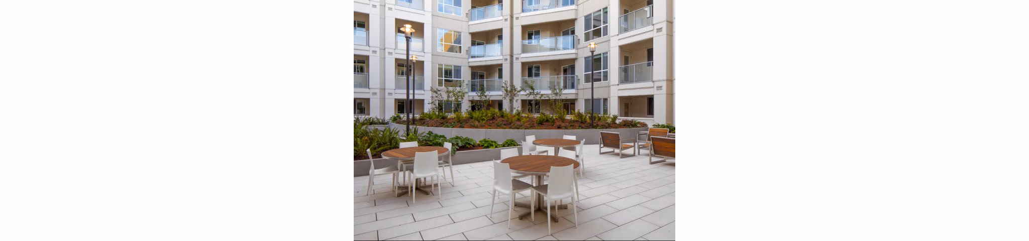 courtyard at The Linden Apartments