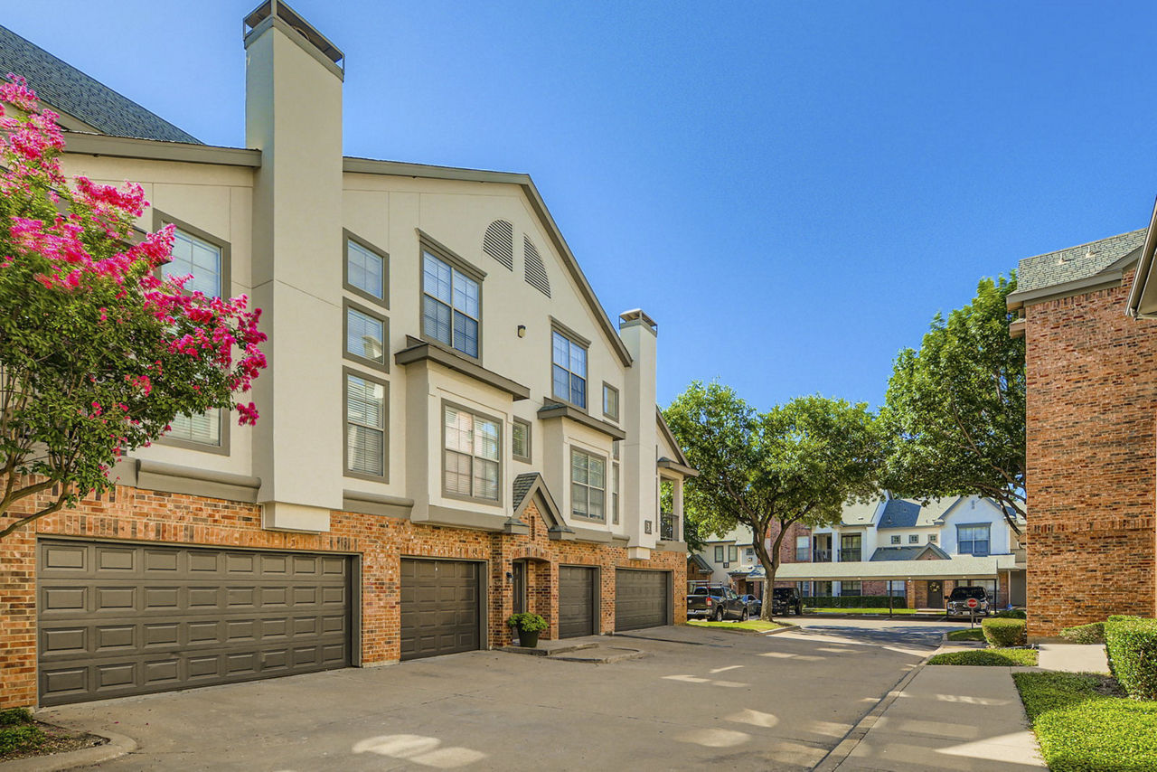 The Livingston Plano Tx 2 of 12
