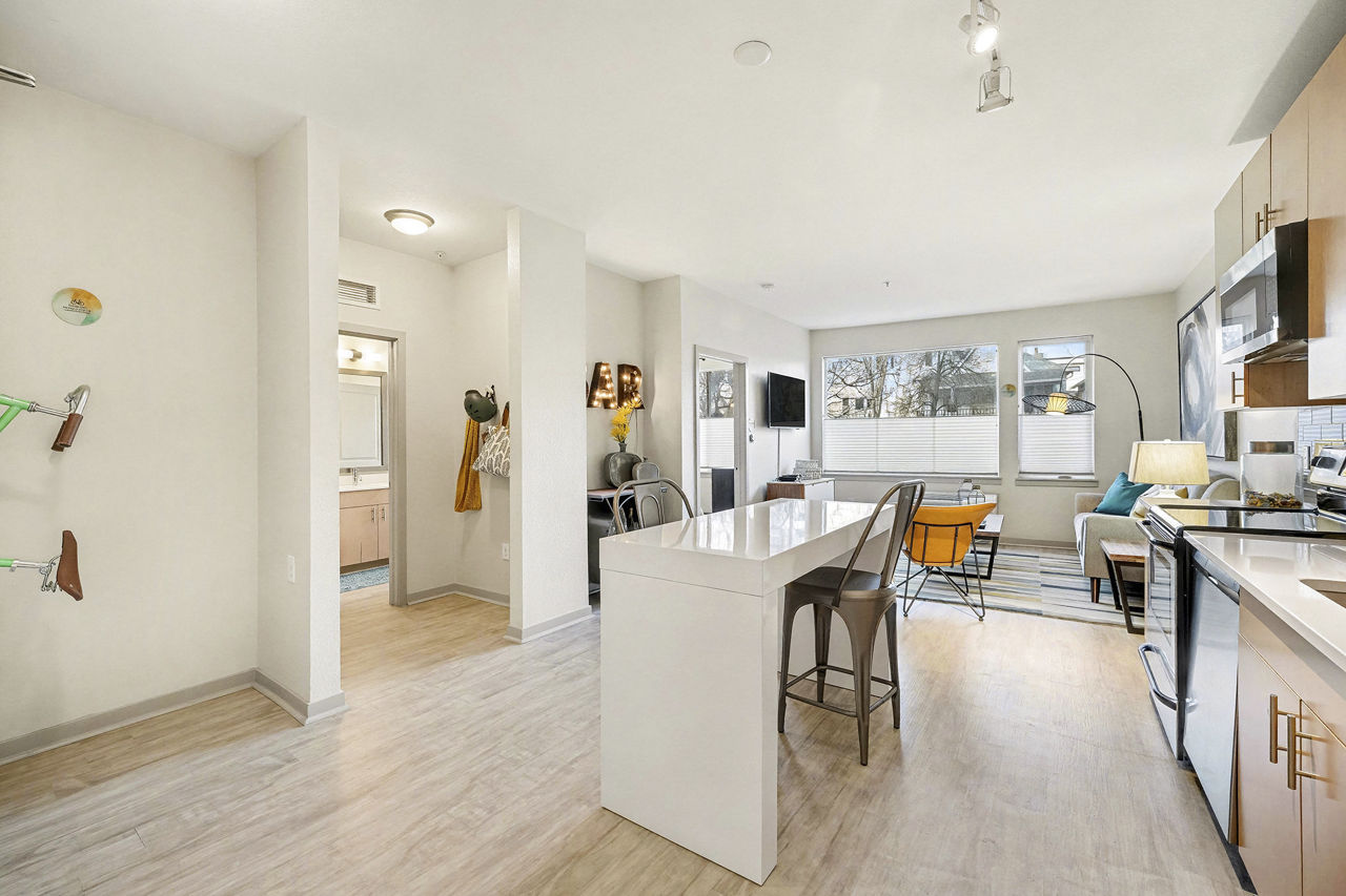 LoHi Gold 16 of 18