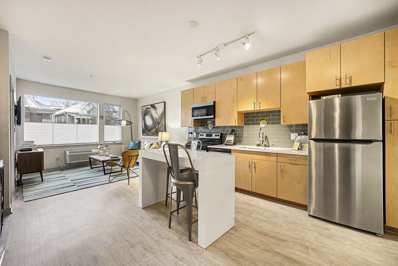 LoHi Gold 14 of 18