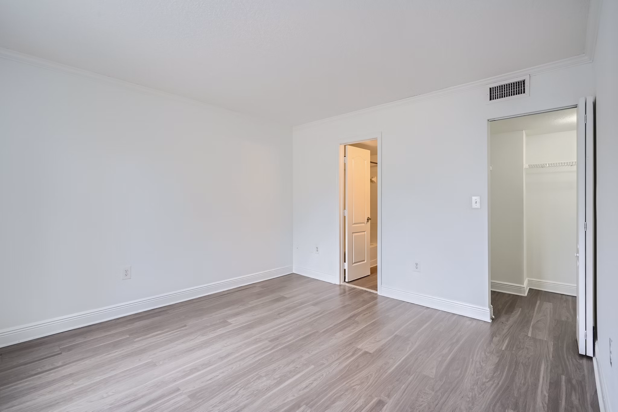 bedroom at Ludlam Point Apartments