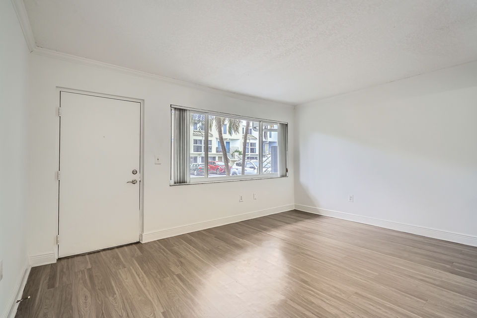 living room at Ludlam Point Apartments
