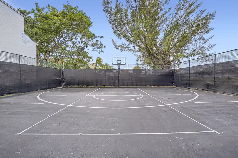 sport court at Ludlam Point Apartments