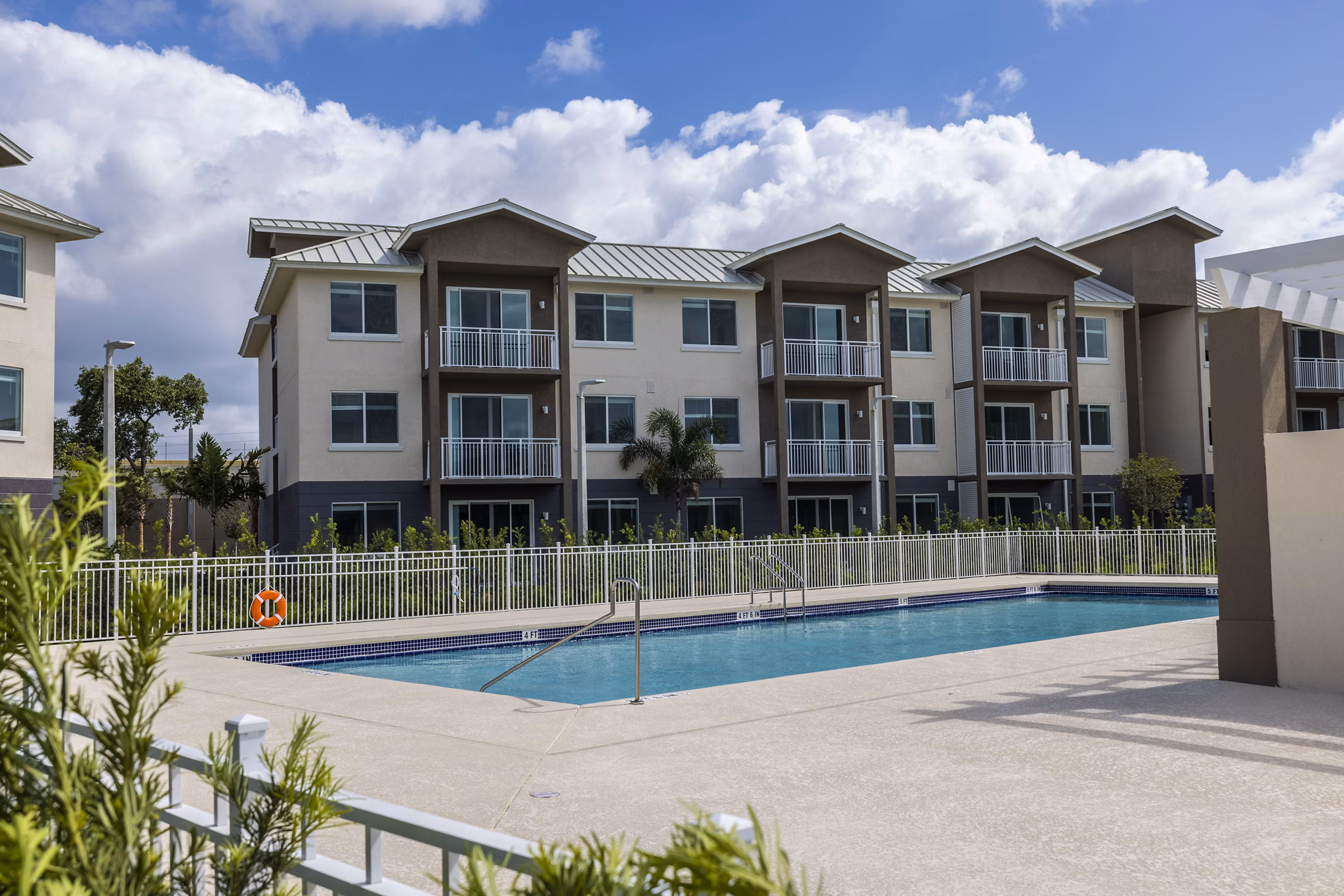 pool at Palm Beach Preserve Apartments