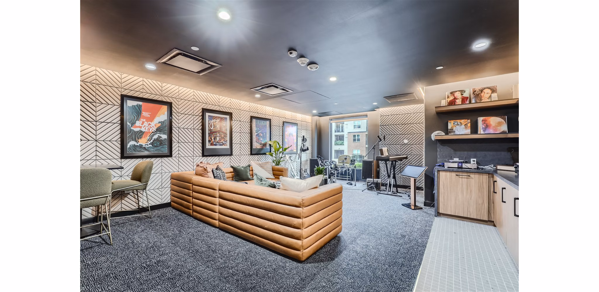 clubhouse at Skyline at Highlands Apartments