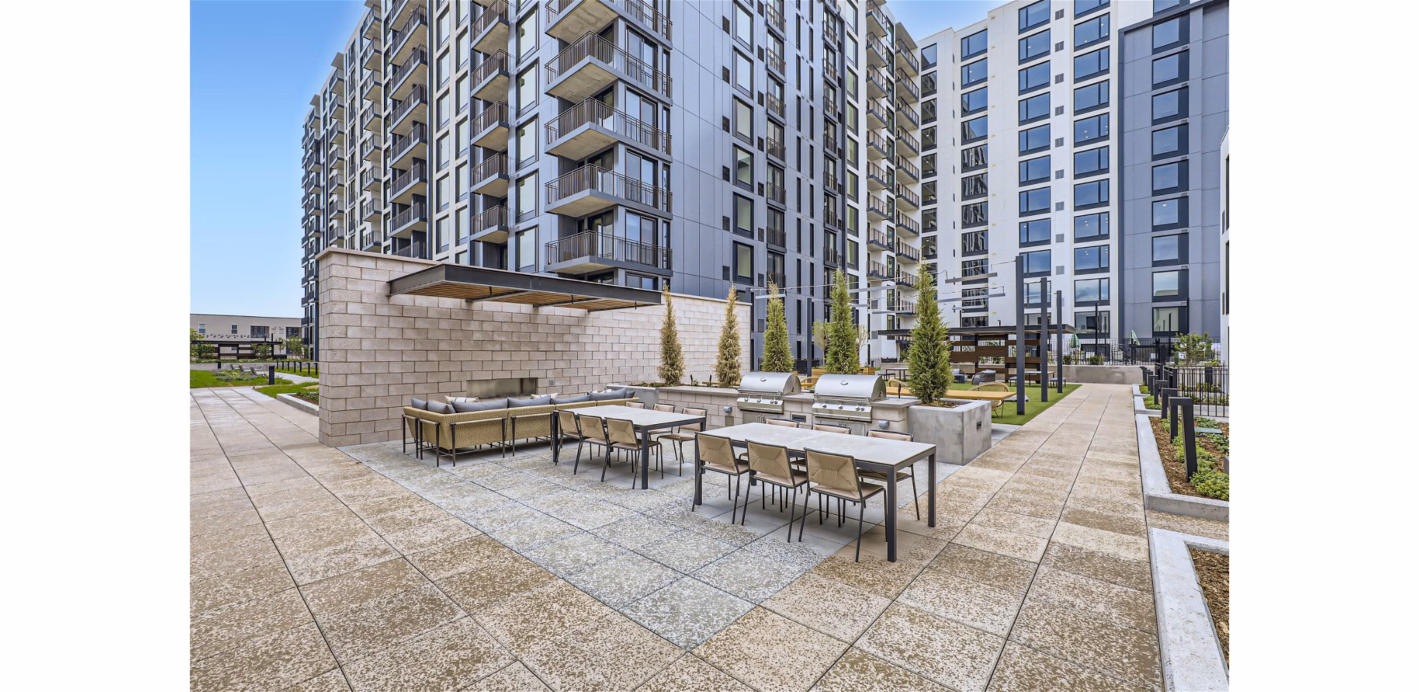grill area at Skyline at Highlands Apartments