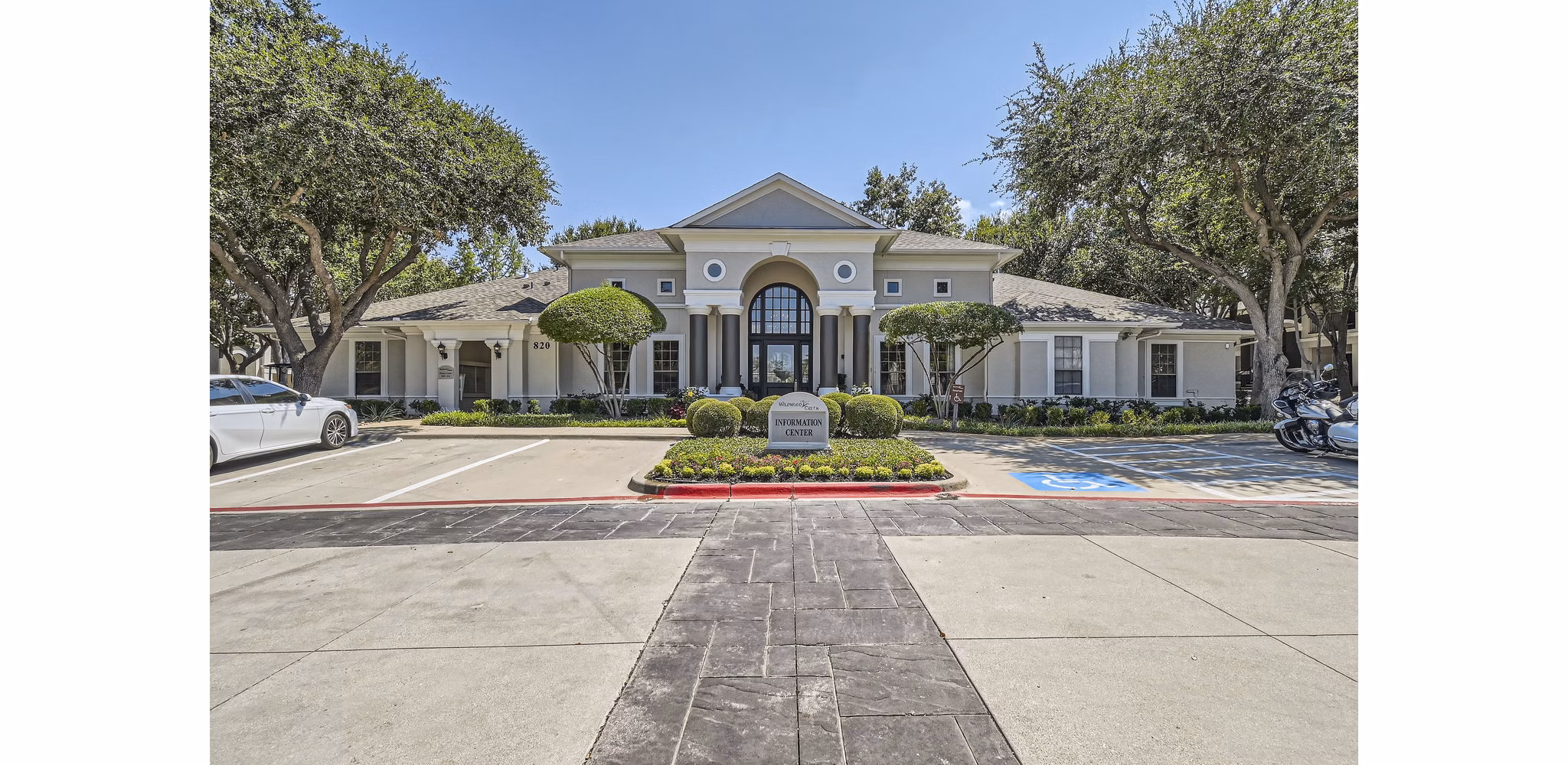 exterior at Wildwood Creek Apartments
