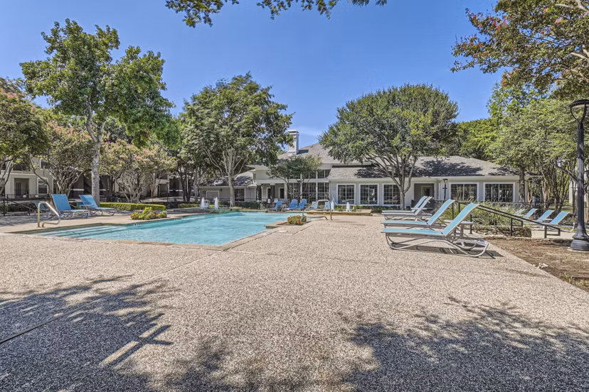 pool at Wildwood Creek Apartments