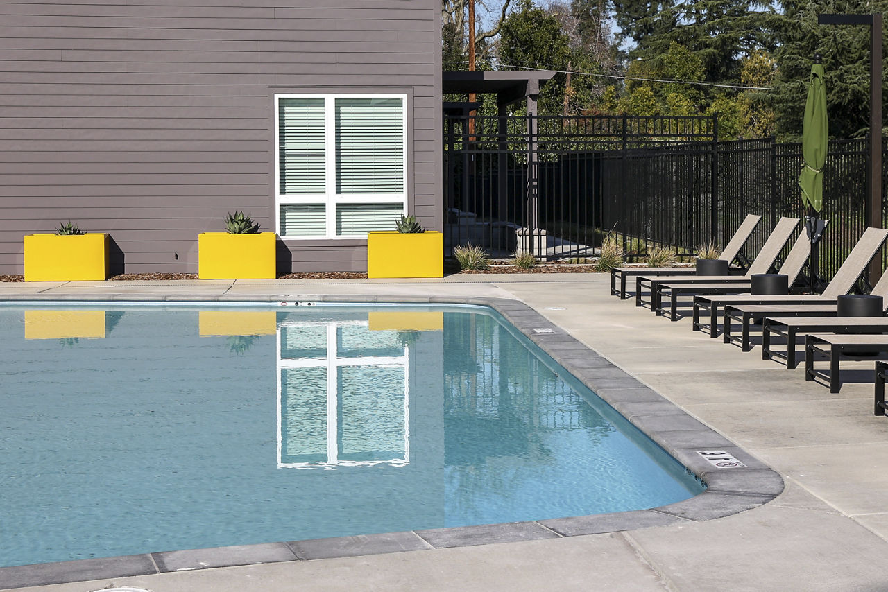 The Grove At Woodlake Apartments Sacramento Ca 2 of 12
