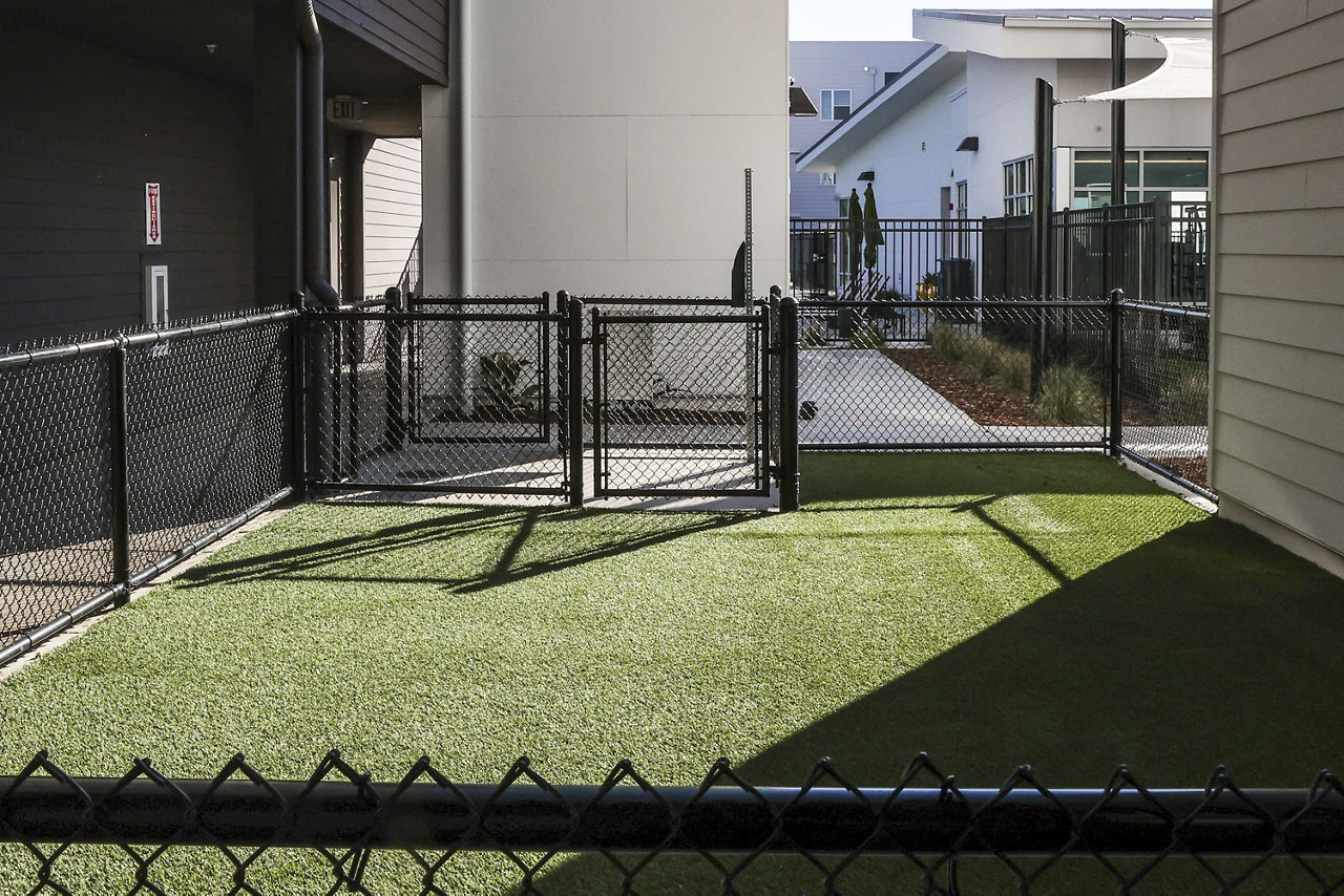 The Grove At Woodlake Apartments Sacramento Ca 11 of 12