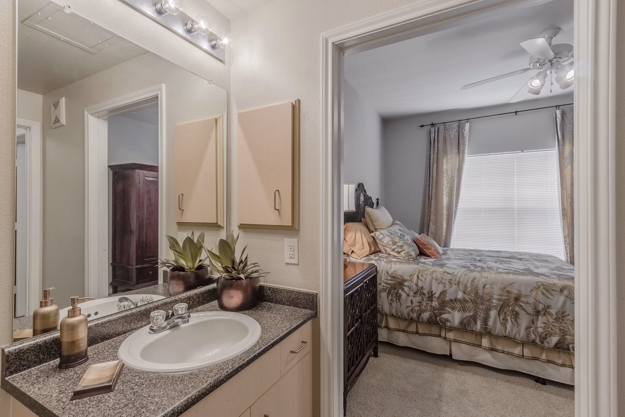 bathroom at Grand Estates at Kessler Park Apartments
