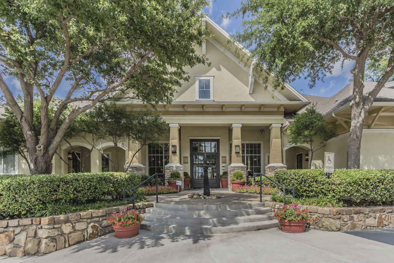 Grand Estates At Kessler Park Dallas Tx 3 of 12