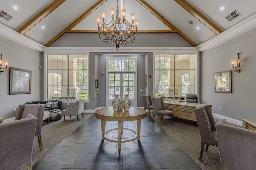 clubhouse at Grand Estates at Kessler Park Apartments