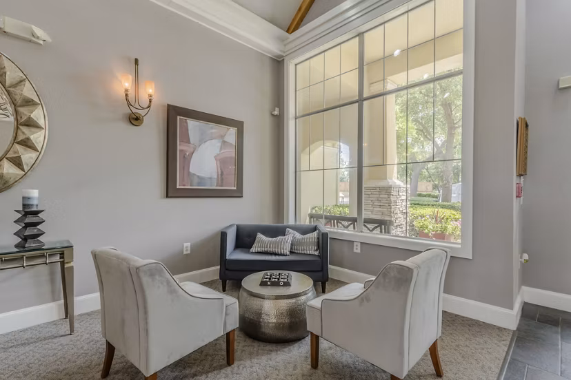 clubhouse at Grand Estates at Kessler Park Apartments