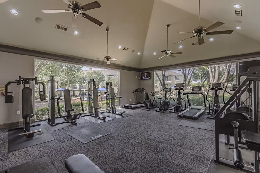 fitness center at Grand Estates at Kessler Park Apartments