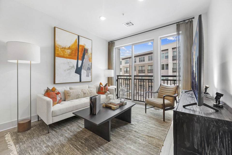 living room at Hanover Crossing Apartments