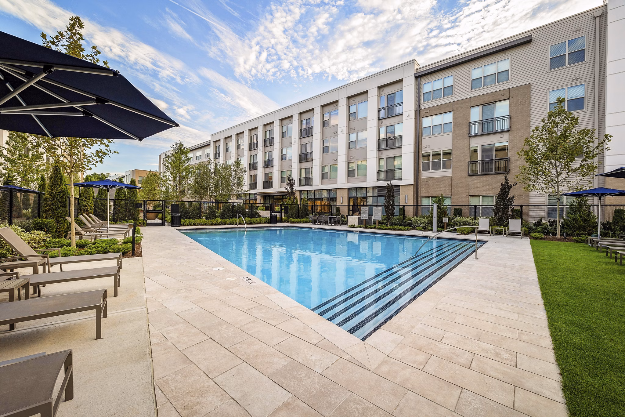 pool at Hanover Crossing Apartments