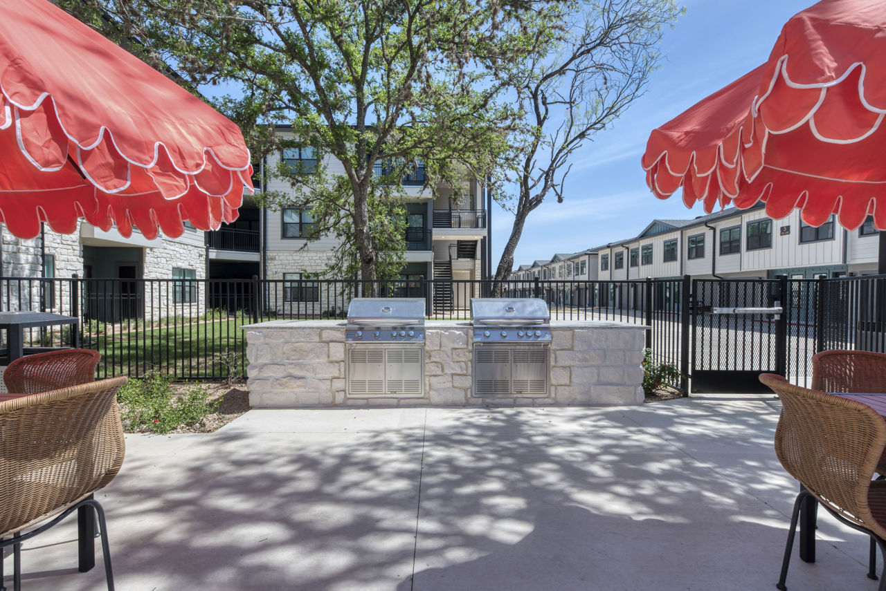 Grill area at Lumen Residences