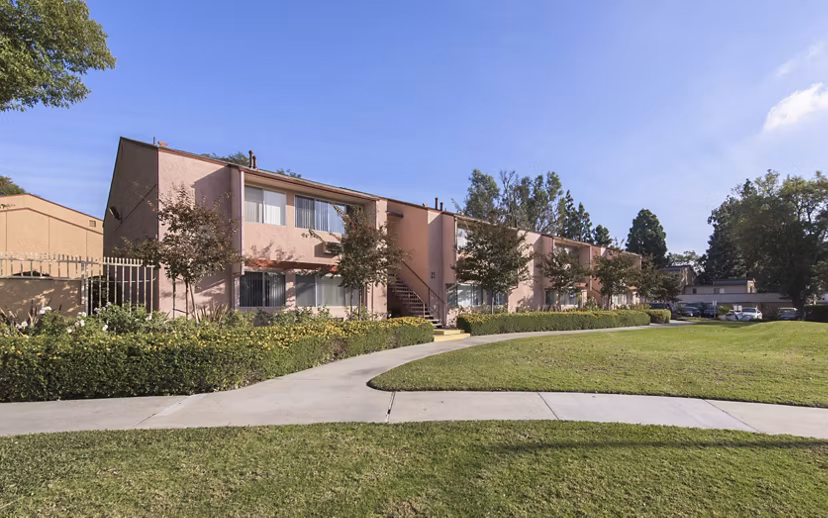 building/exterior at Fairview Green Apartments