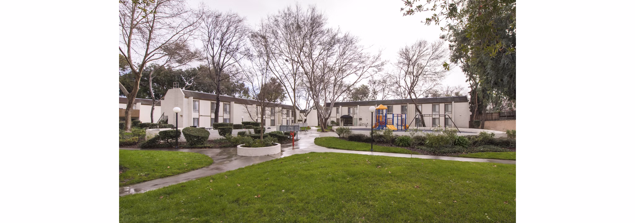 building/exterior at Lawrence Road Apartments