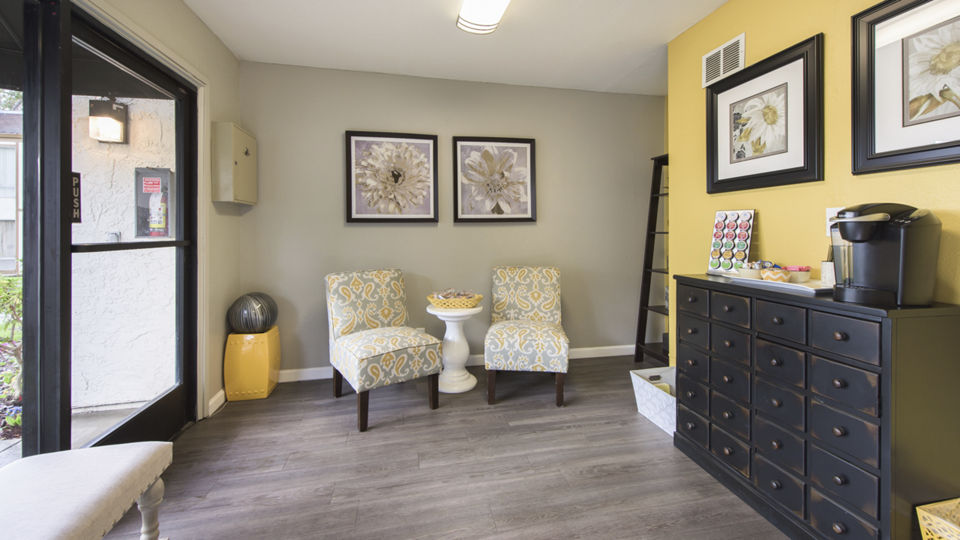 clubhouse at Lawrence Road Apartments