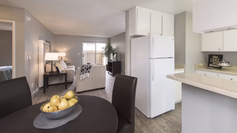 dining room at Lawrence Road Apartments