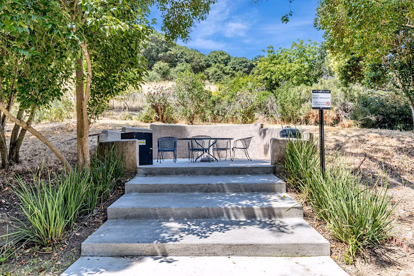 patio at Martinez Hillside Apartments