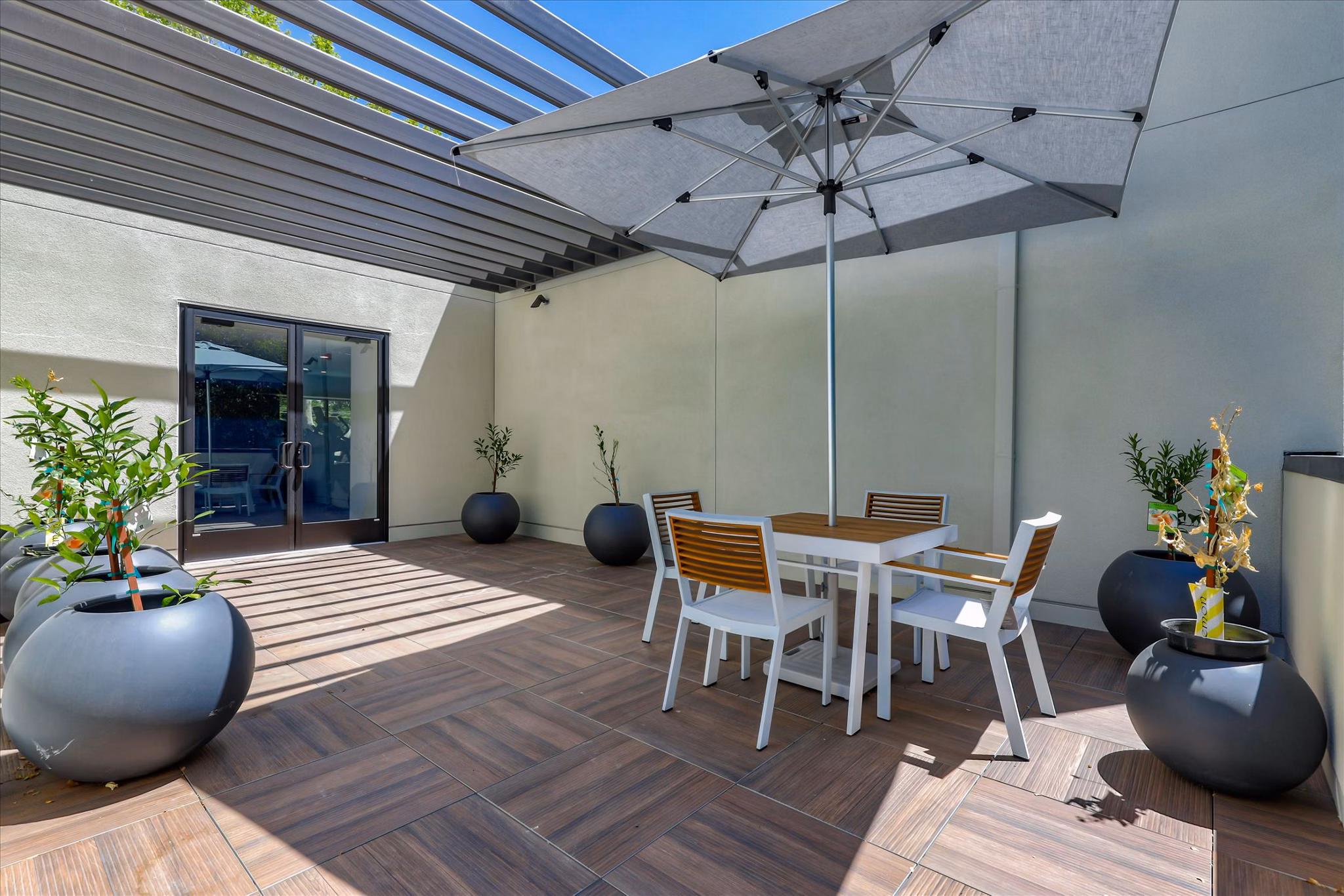 patio at 100 Boyd Apartments